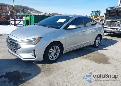 2019 Hyundai Elantra Sel z USA, uszkodzony, nr VIN KMHD84LF8KU741991
